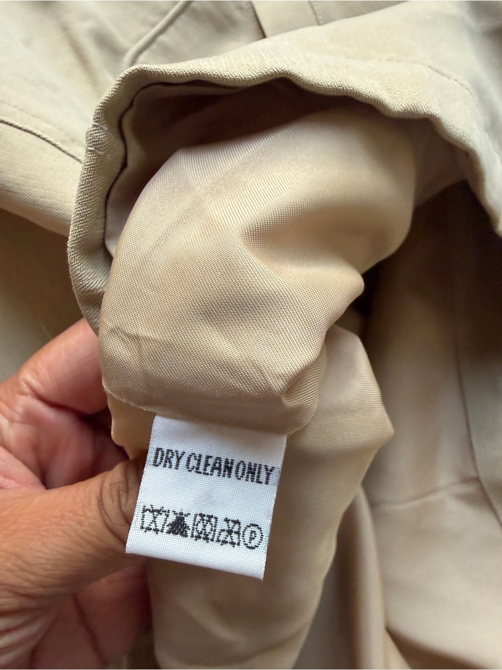 Tommy Bahama Men’s XXL 100% Silk Beige Full-Zip Jacket - Picture 15 of 16